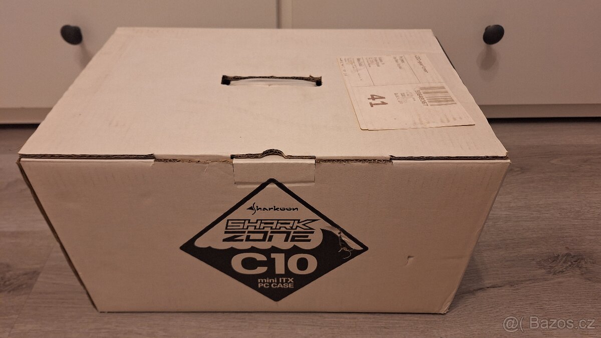 Počítačová skříň Sharkoon C10 - 9