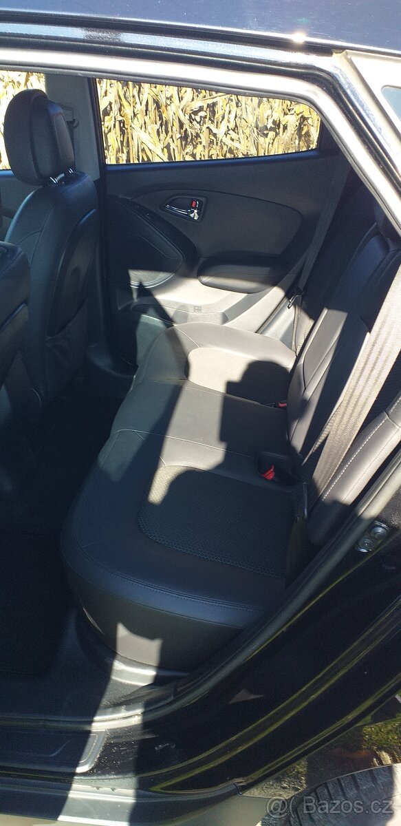 Prodám Hyundai ix35 - 9