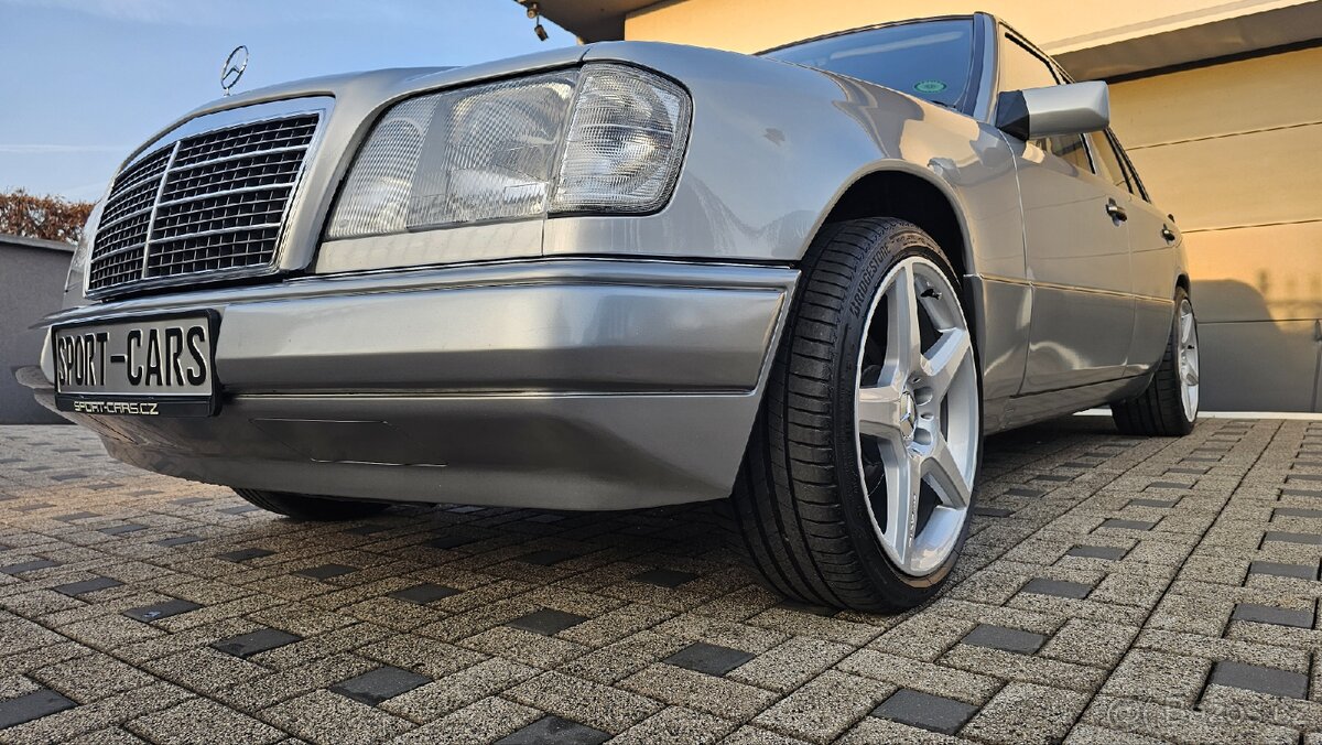 MERCEDES W124 E 200 D 1995 77620 KM - 9