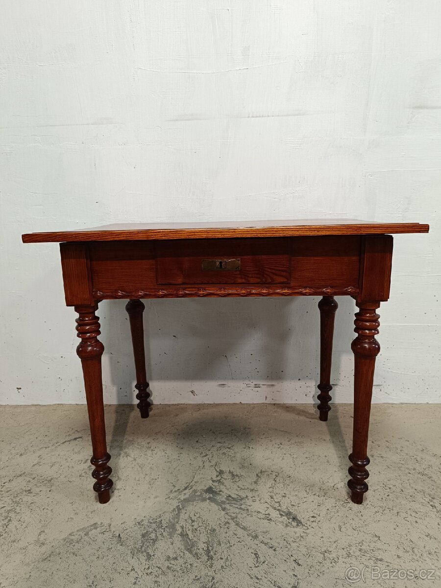 Starožitný stůl - 9
