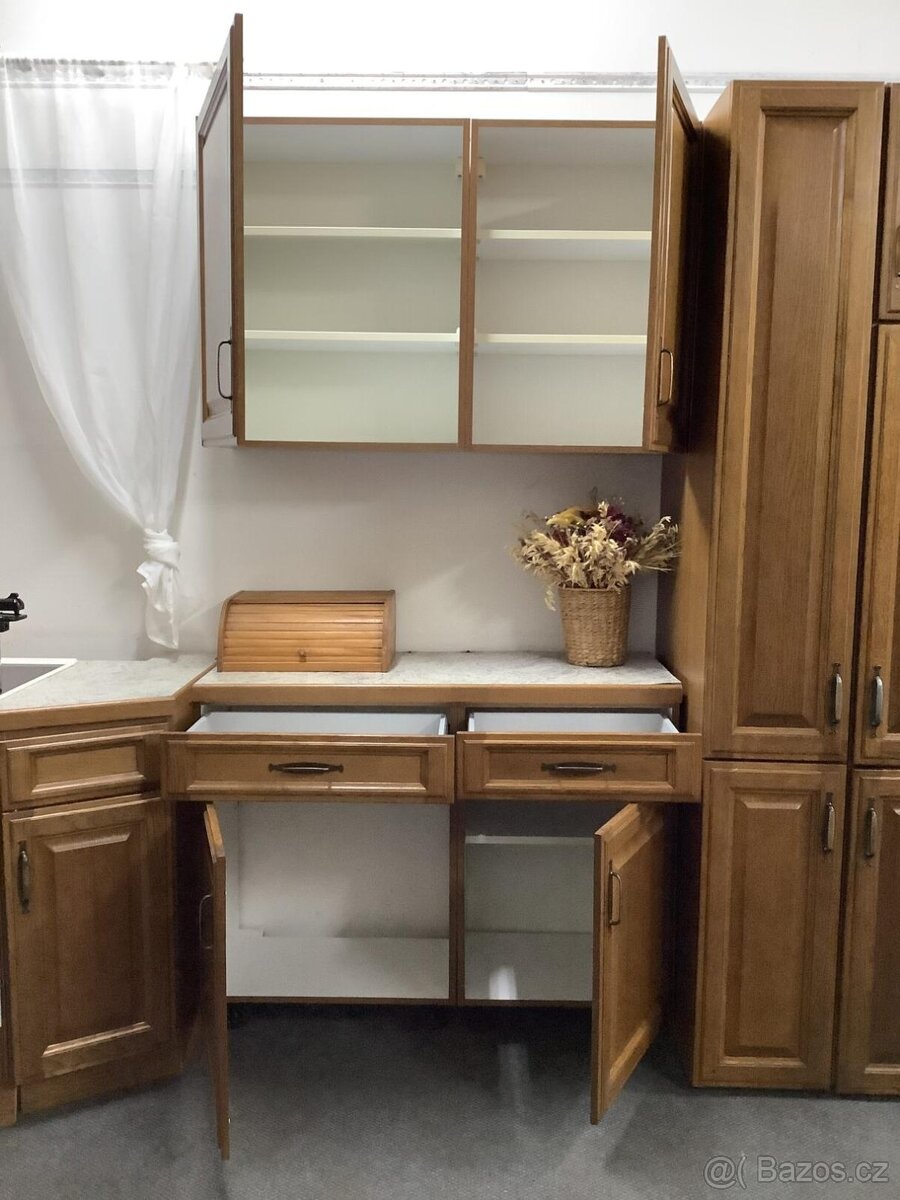 Tradiční rustikální kuchyně JUDITA - 9