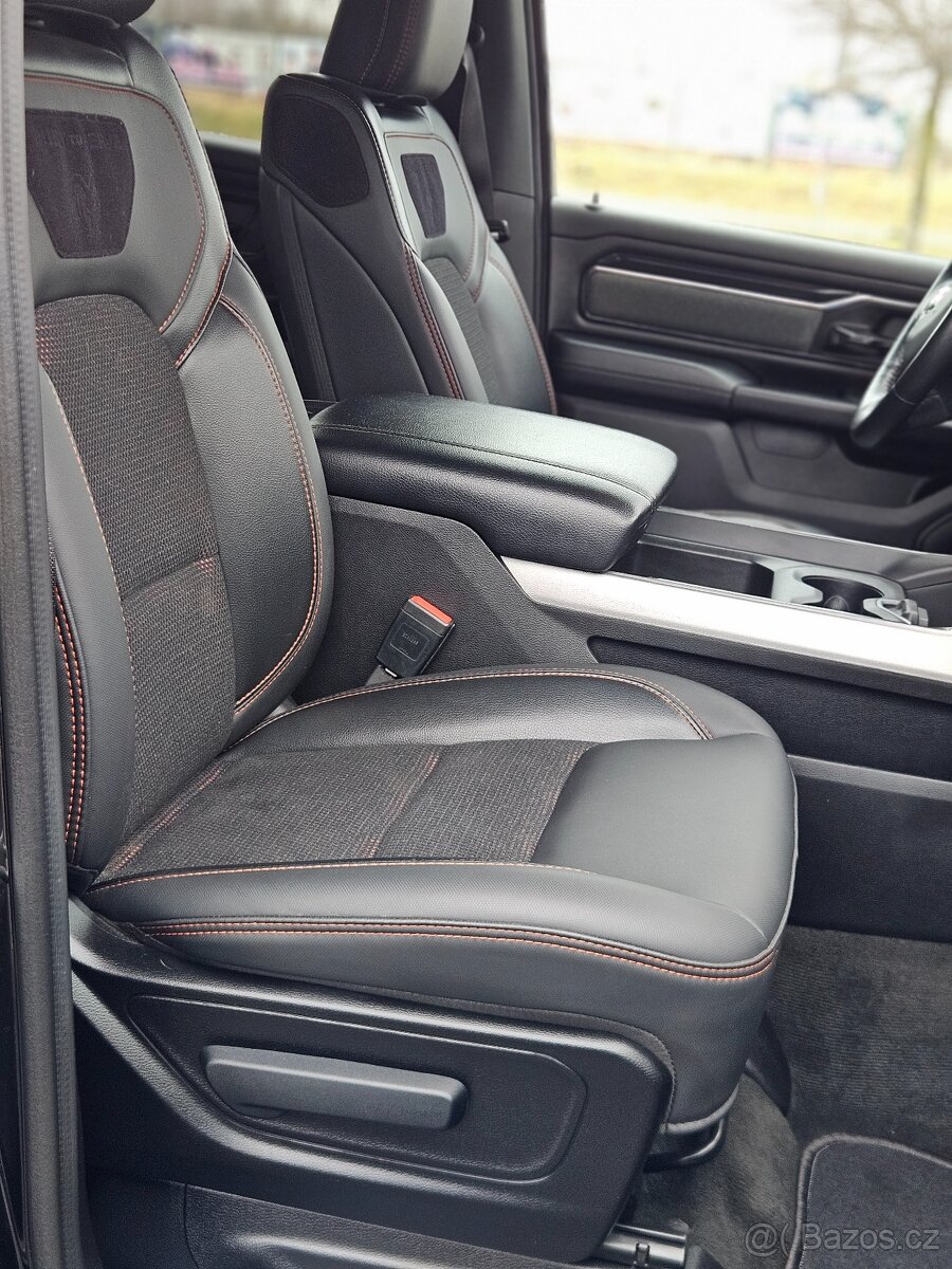 Dodge Ram 1500 5.7 V8 Hemi Crew Cab r.v.2022 - 9