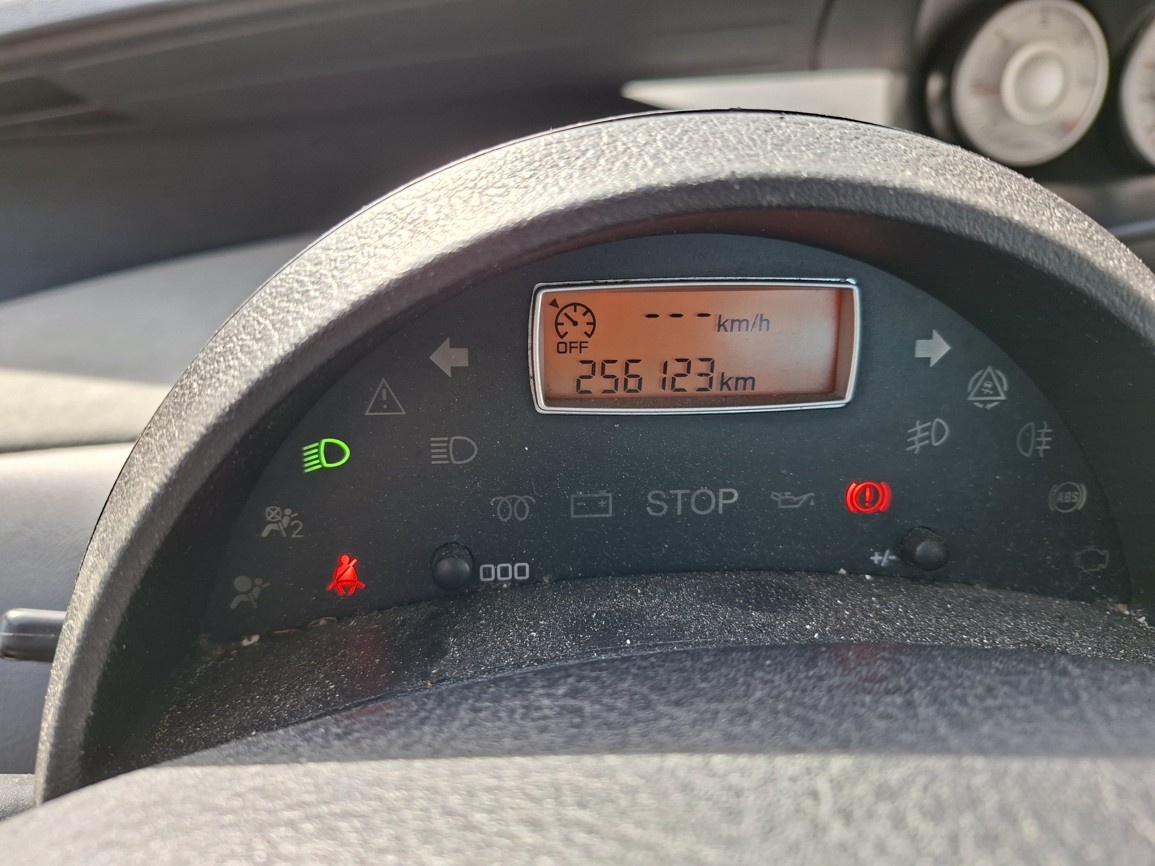 PEUGEOT 807, 2.0 HDI. r.v. 2009, 256 000 km, TP 10/2027 - 9