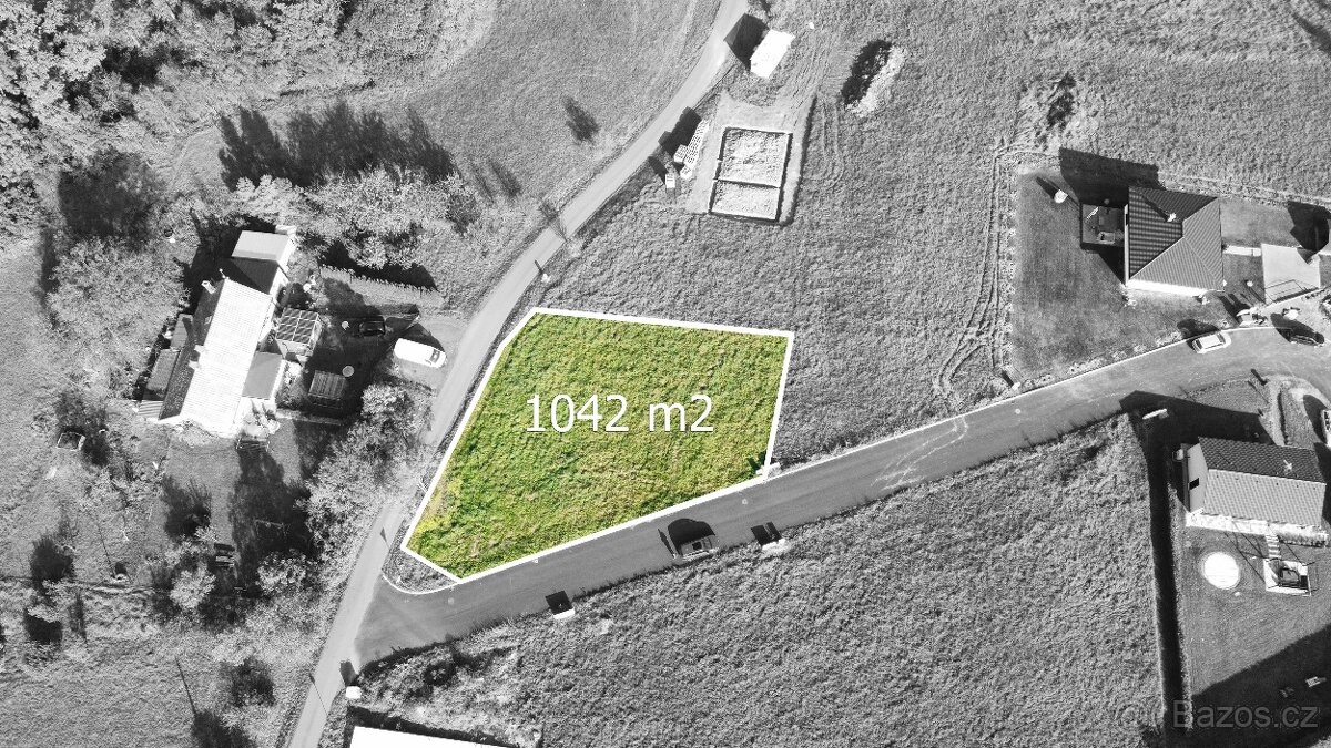 Prodej stavebního pozemku 1042 m² Dolní Tošanovice - 9