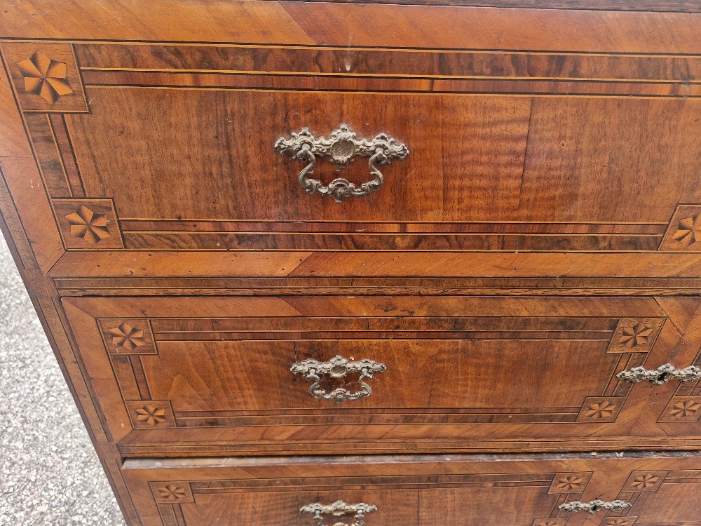 Komoda, malovana truhla, intarzovany pribornik - 9