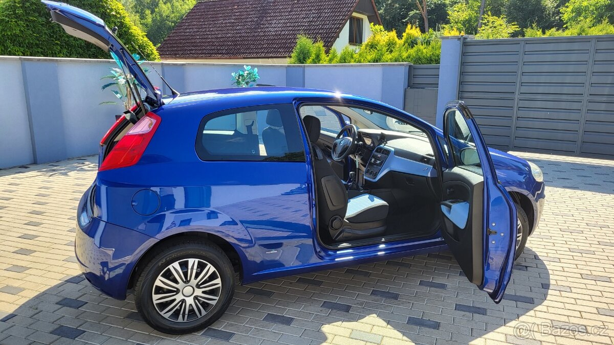 Fiat Punto III 1,4i - 57kw. SLUŠNÝ STAV - STK+EM do: 11/2026 - 9