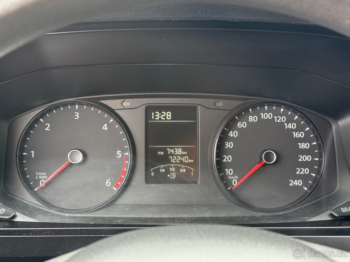 Volkswagen Transporter 2.0 TDi • 4/2016 • 62kw • Nová STK - 9