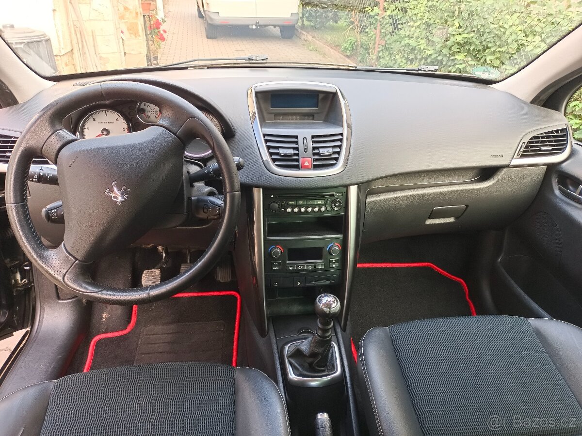 Peugeot 207SW,1,6 HDI,82KW PANORAMA, motor KO - 9