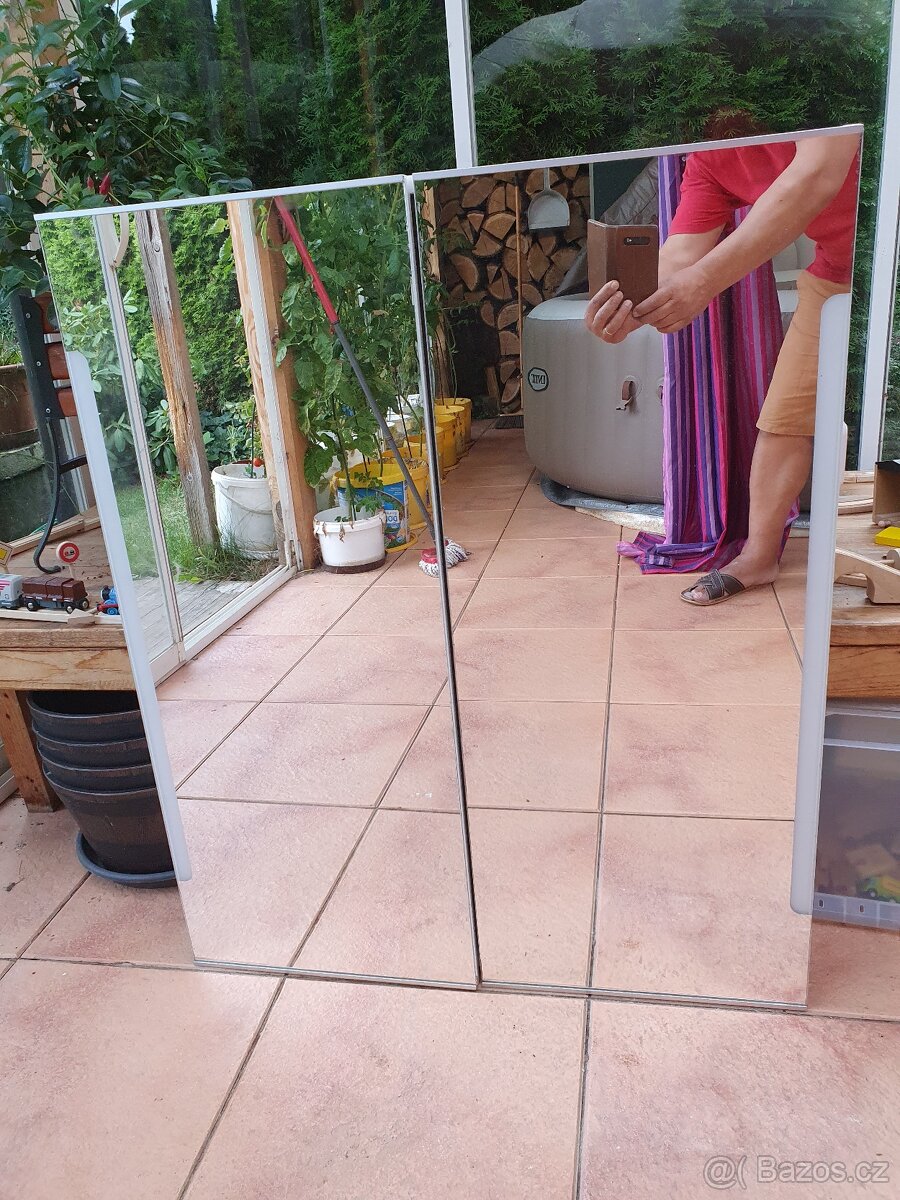 Zrcadlová skříň do koupekny - 9