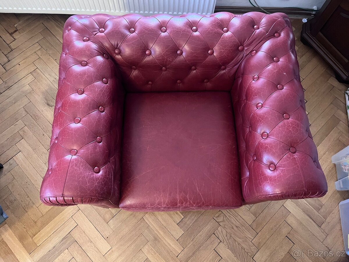 Chesterfield kožená sedačka - 9