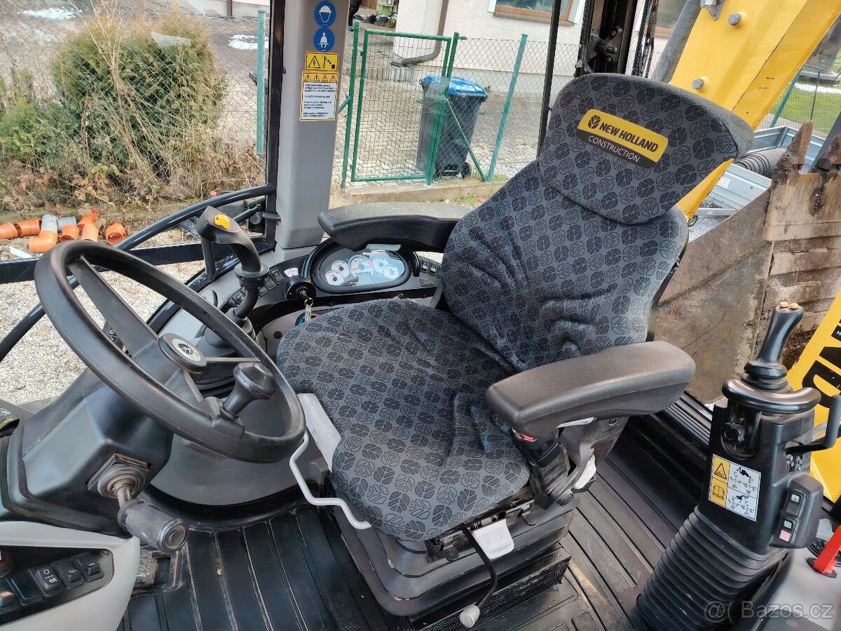 Rypadlo nakladač New Holland B115C pouze 393mth - 9