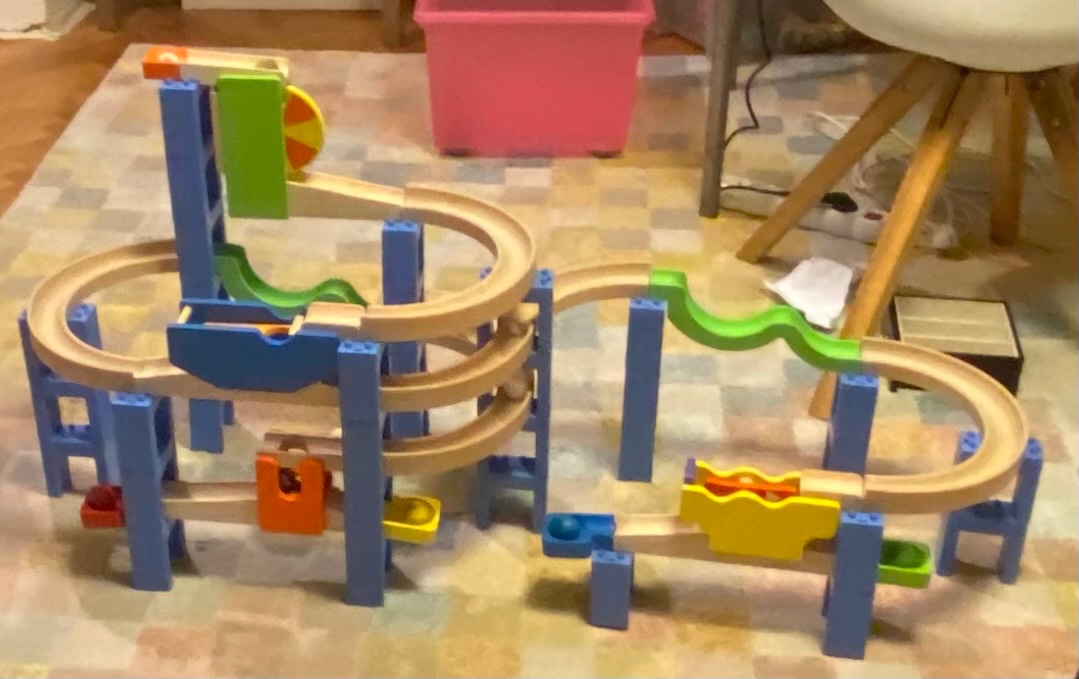 Velká kuličková dráha s efekty Trix Track - 9