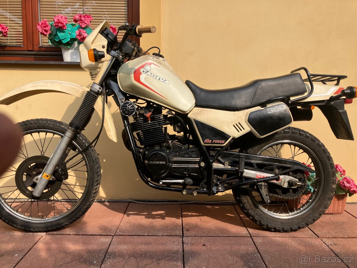 Cagiva Ala Rossa 350 r.v. 1985 - 9