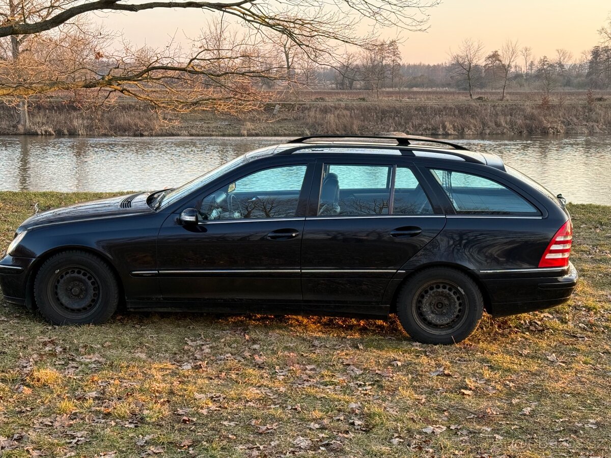 Mercedes-Benz W203 - 9