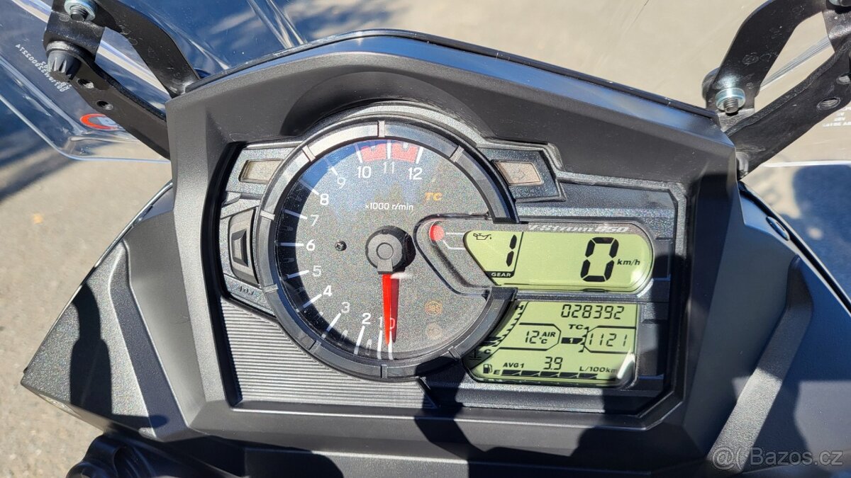 Suzuki V-Strom 650 XT - 9