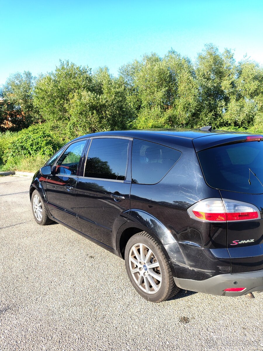 Ford S-Max ,Tažné zařízení, 5 míst. - 9