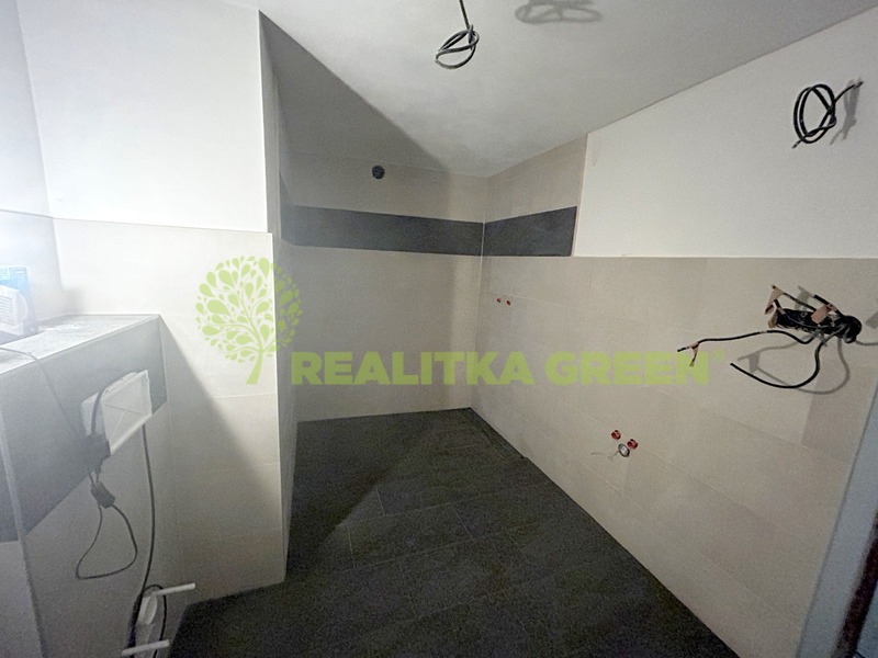 Prodej RD v obci Prlov, okr. Vsetín, CP 2722 m2 - 9