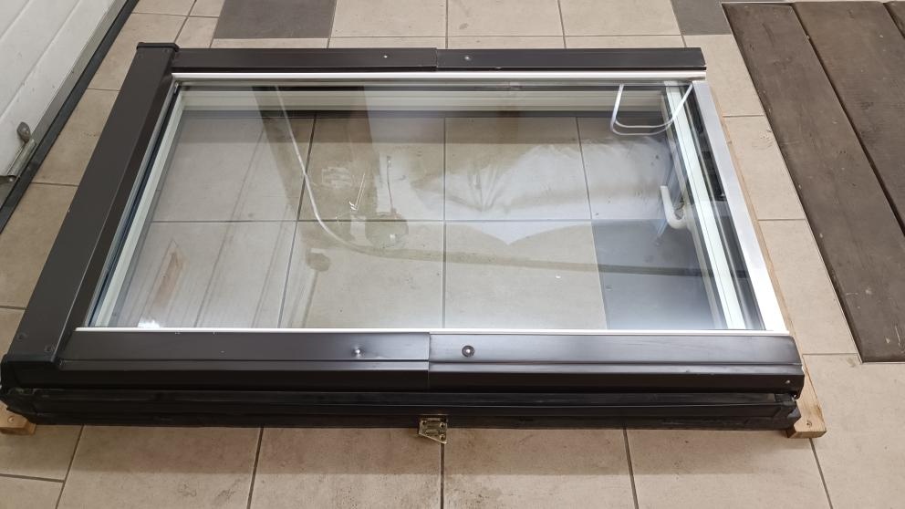 STŘEŠNÍ OKNO ROTO R4 74/118 - 9