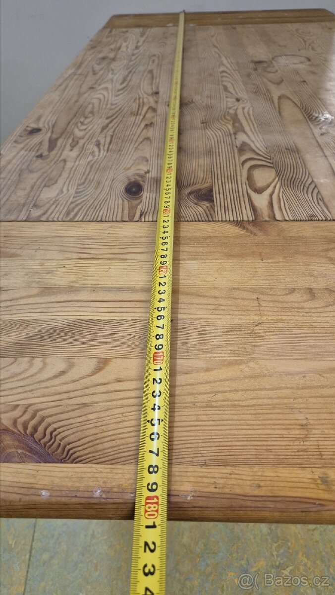 Masivní jídelní rozkládací stůl - 9