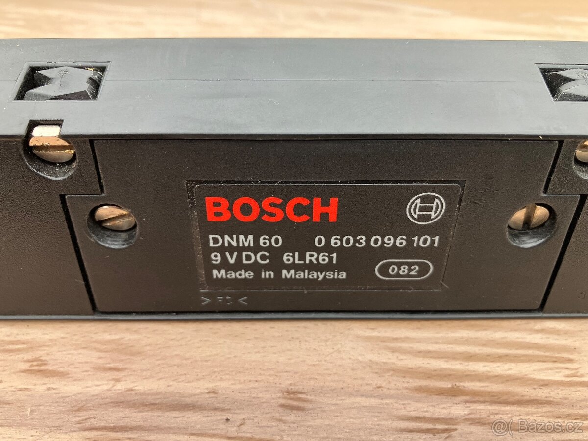 DIGITÁLNÍ VODOVÁHA BOSCH - 9