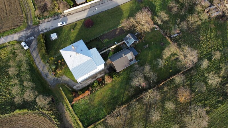 Prodej stavebního pozemku Chomýž - 9