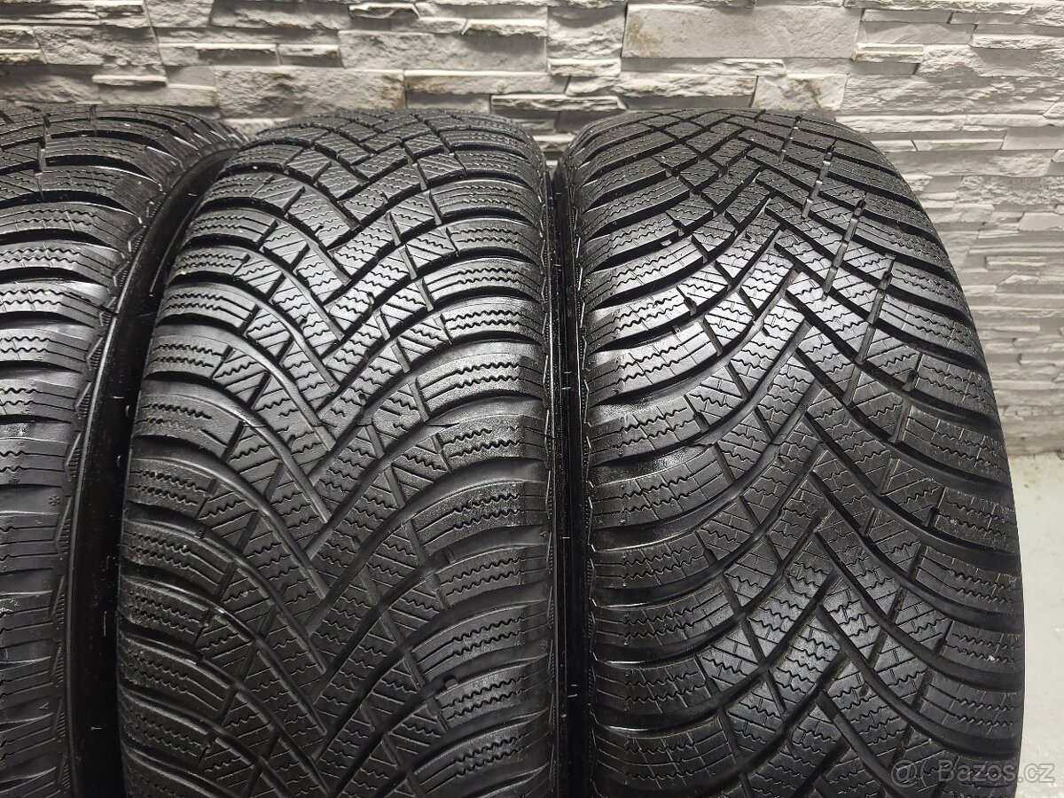 16" Originál VW Aspen 5x112 Golf 7 zimní pneu 7-8mm - 9