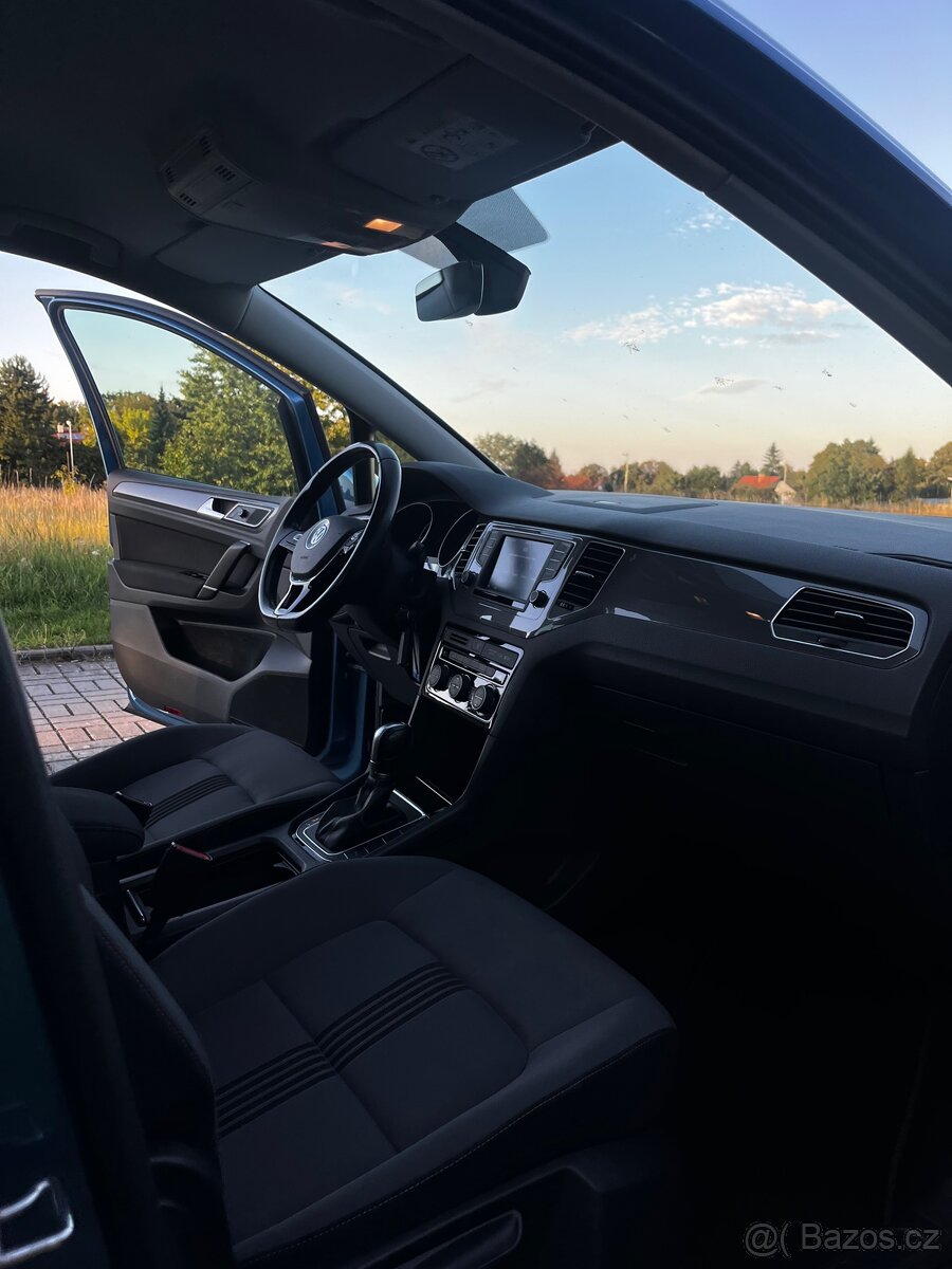 VW Golf Sportsvan 1.6 TDI DSG - 9