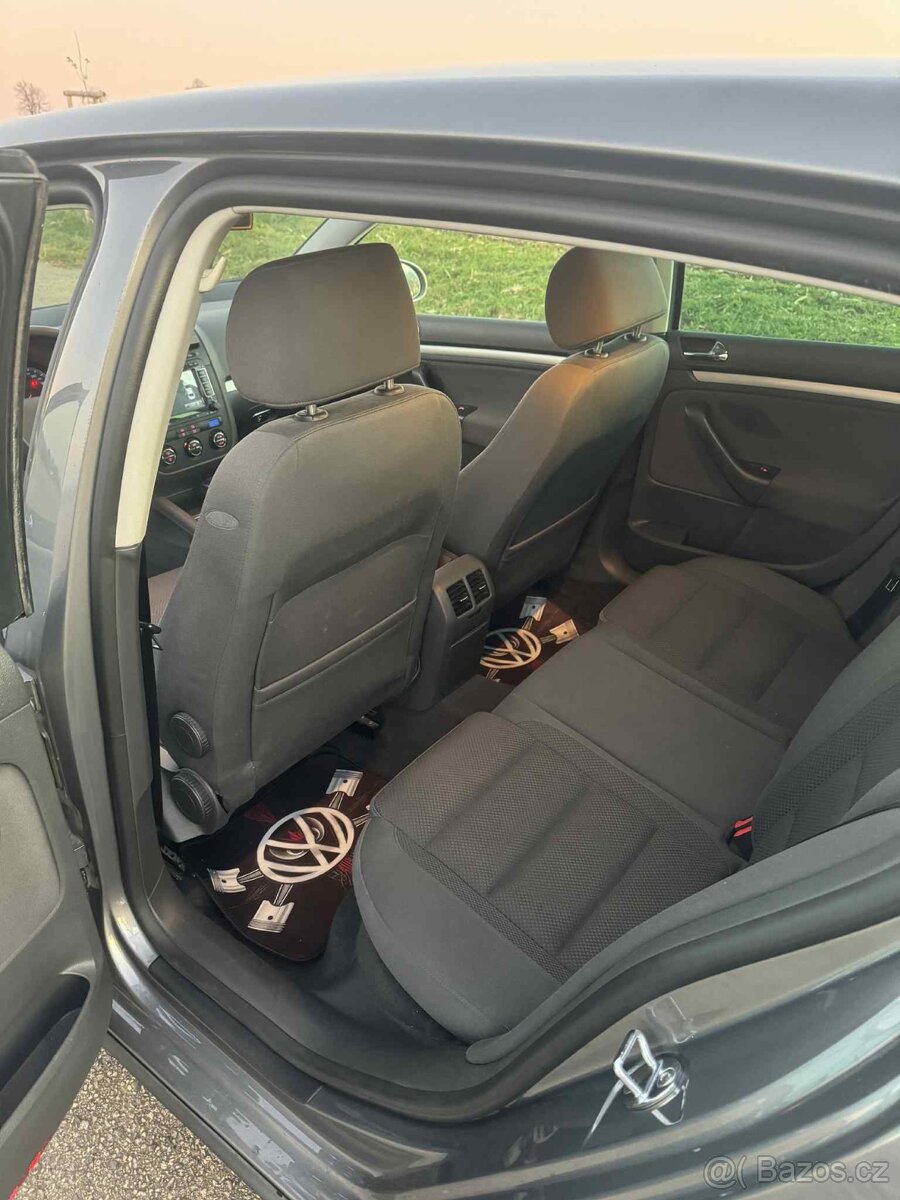 Volkswagen Golf 5 • 1.6 FSI • Automat • 85 kW - 9