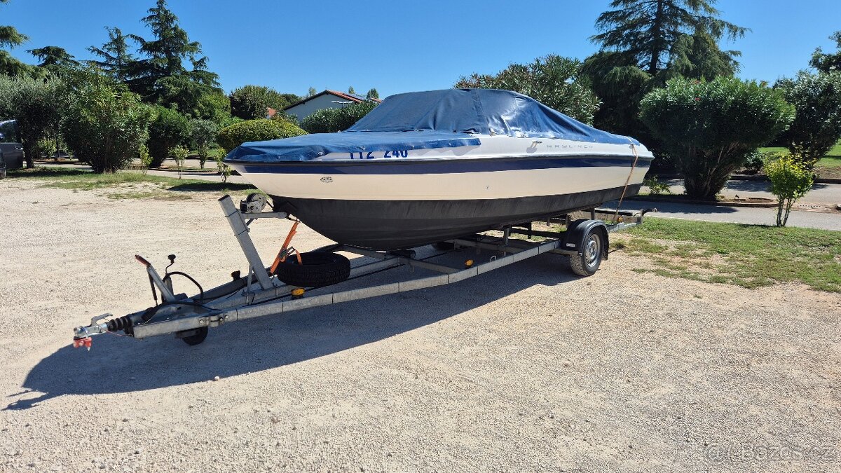 Motorový člun Bayliner 185, po servisu, vlek. Odpočet DPH - 9