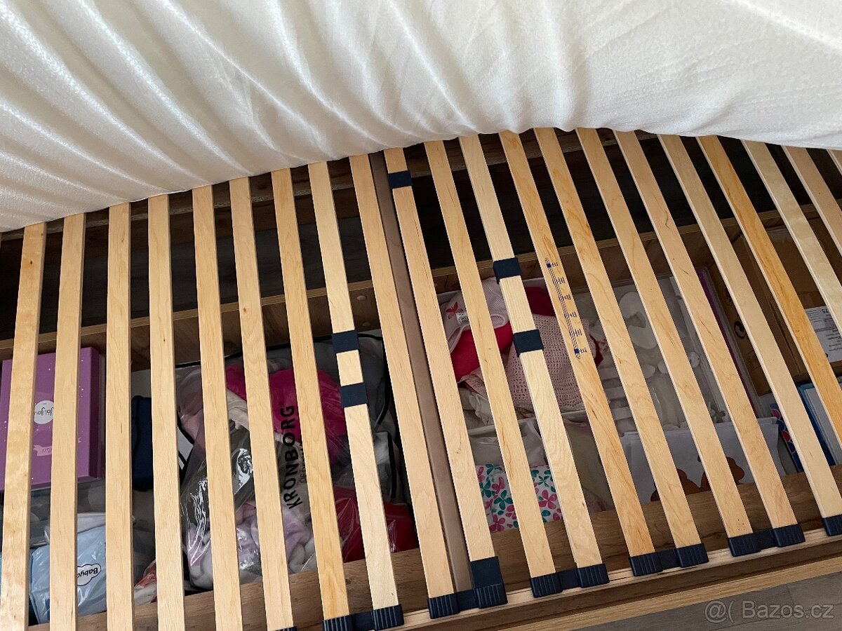 Postel s úložným prostorem - 9