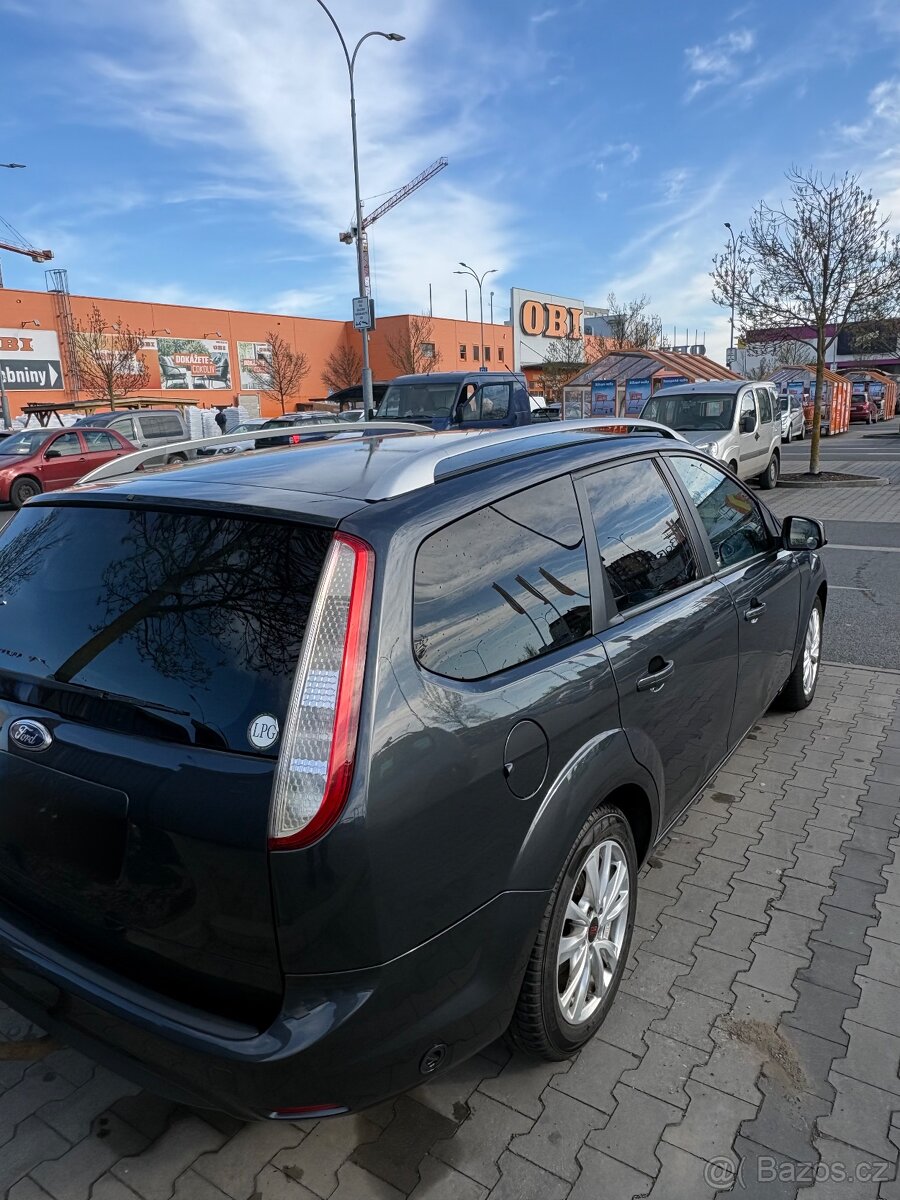 Ford Focus - 9