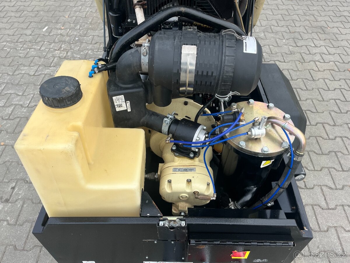 Mobilní Šroubový kompresor DOOSAN 7/31E, Atlas Copco Atmos - 9
