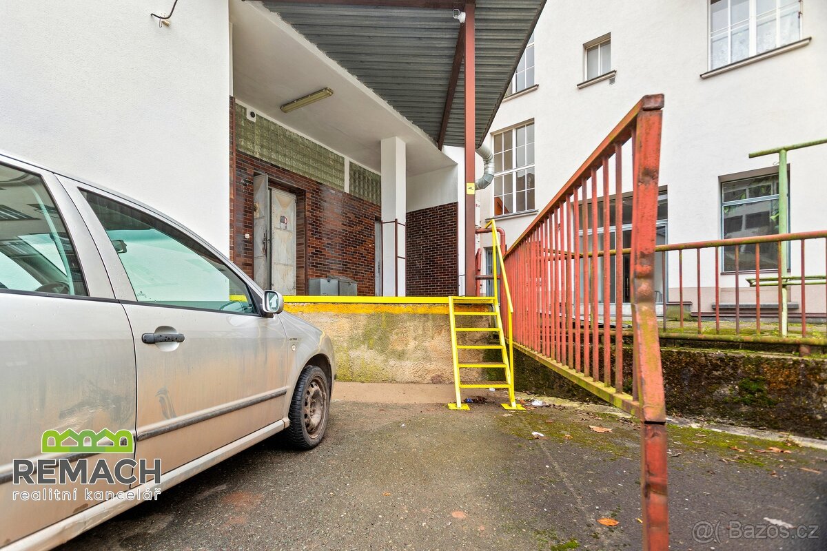 Pronájem, obchodní prostor 214 m², Náchod, ev.č. 03423 - 9