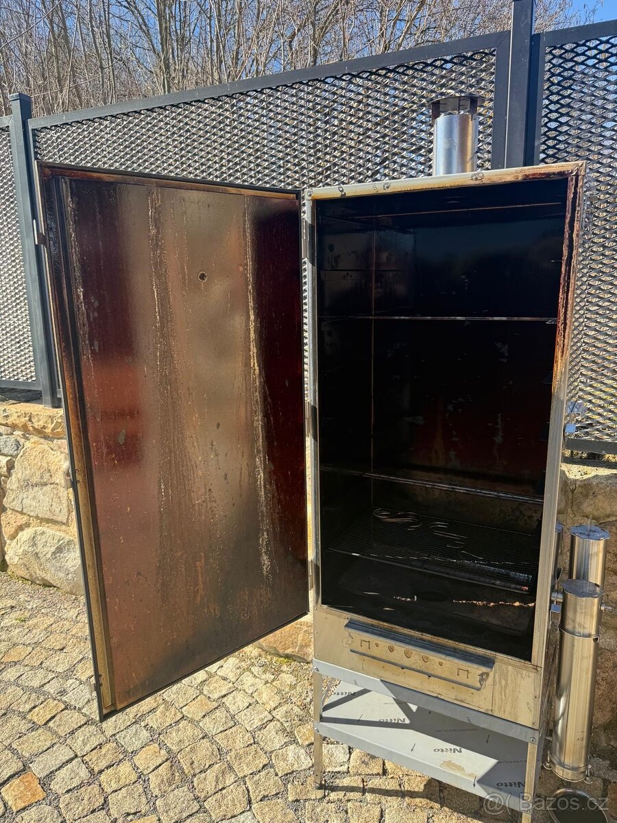 Udírna Smokemeister 200 - 9