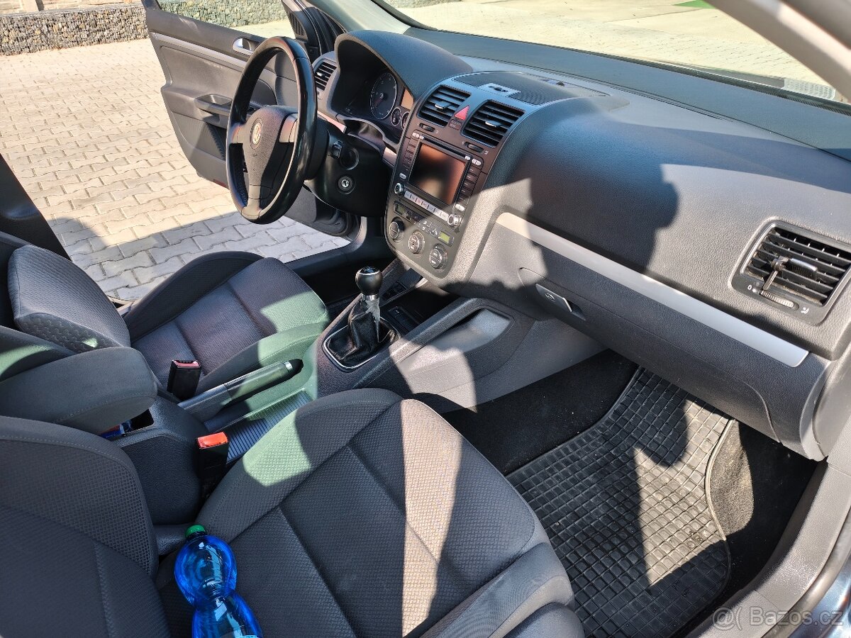 Volkswagen Golf 5 - 9