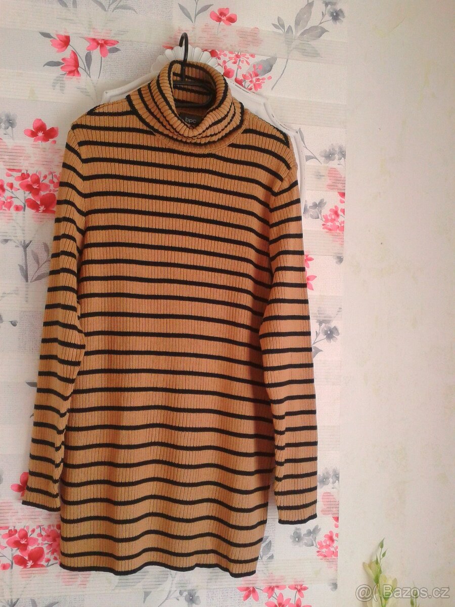 Krásný delší rolákový svetr 46/50 - 9