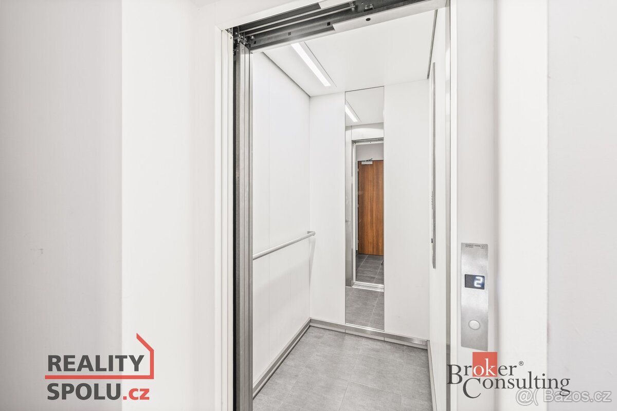 Podnájem, komerční/kanceláře, 66 m2, Radobyčická 678/6, Jižn - 9