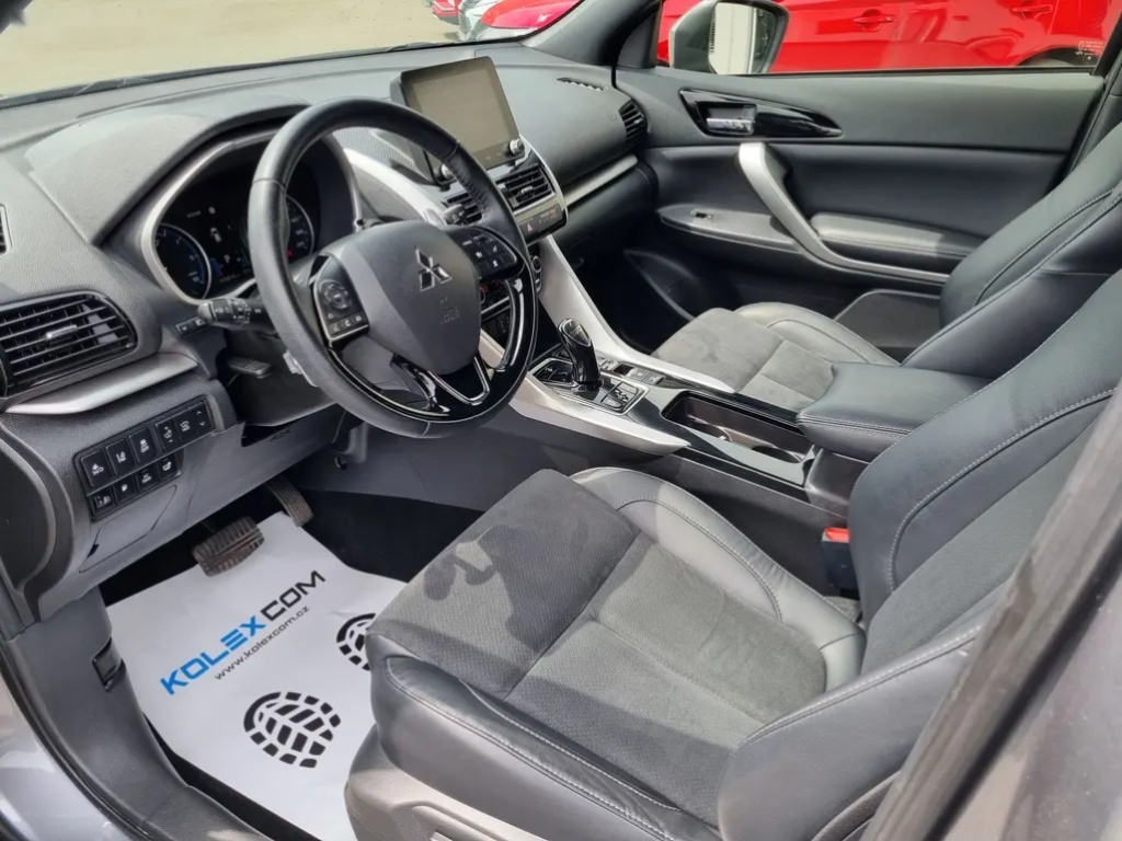 Mitsubishi Eclipse Cross, 2.4 PHEV 4x4 1 - 9