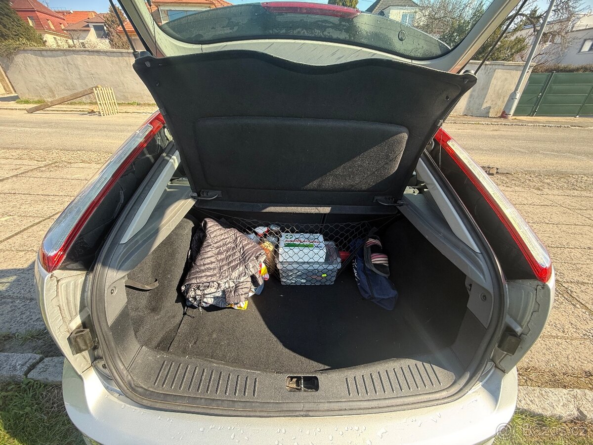 Ford Focus 1.6 - 9