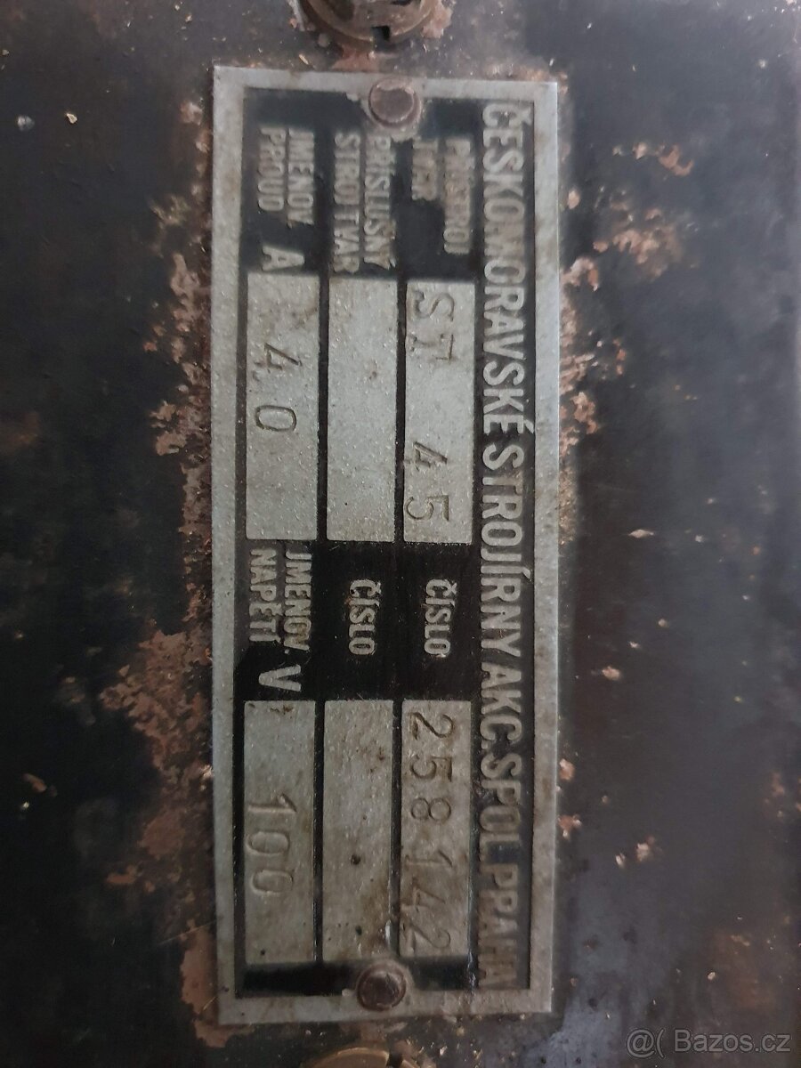 Historický kroužkový motor. - 9