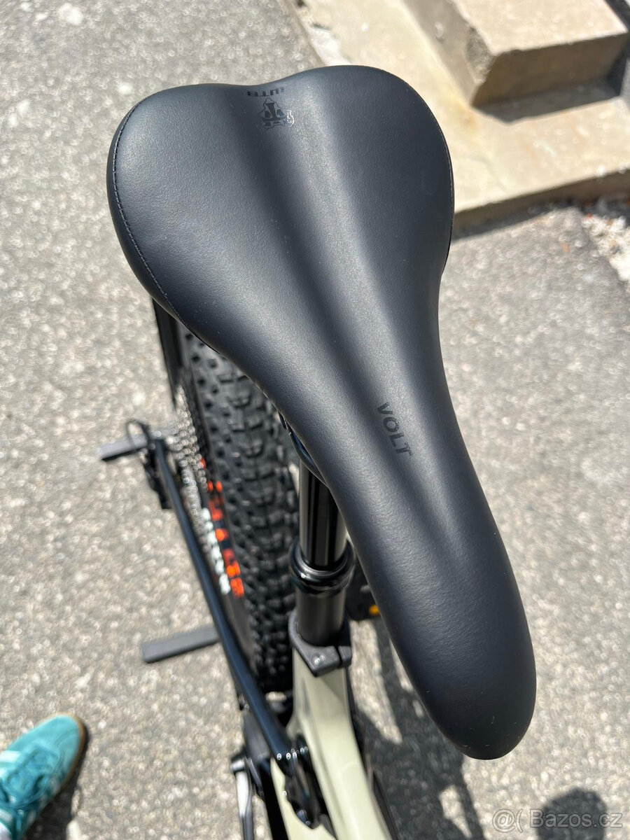 Karbonové elektrokolo velikost M, jako nové - 9