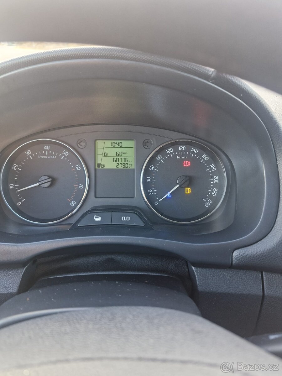 Škoda Roomster 1.2 TSI 63KW 68... Najeto - 9