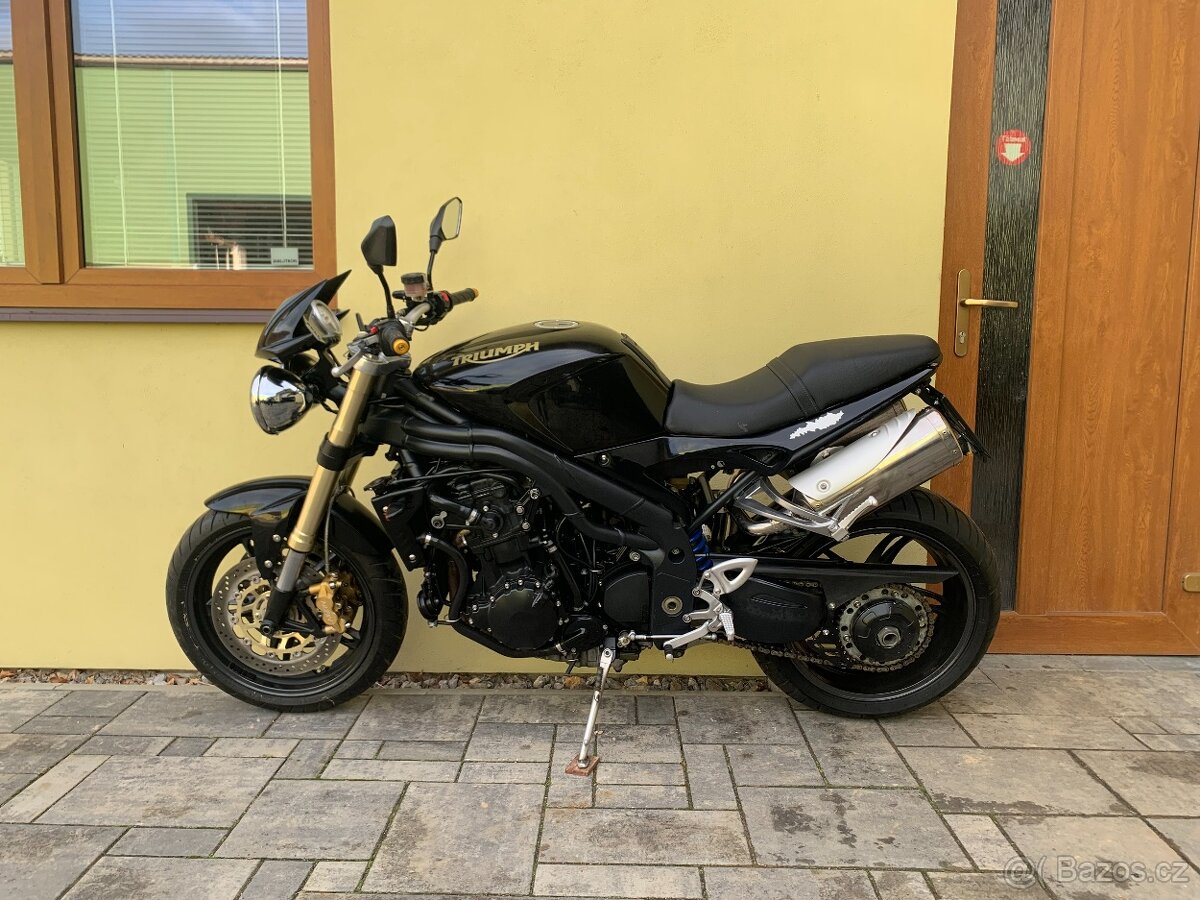 Triumph SPEED TRIPLE 1050 - 9