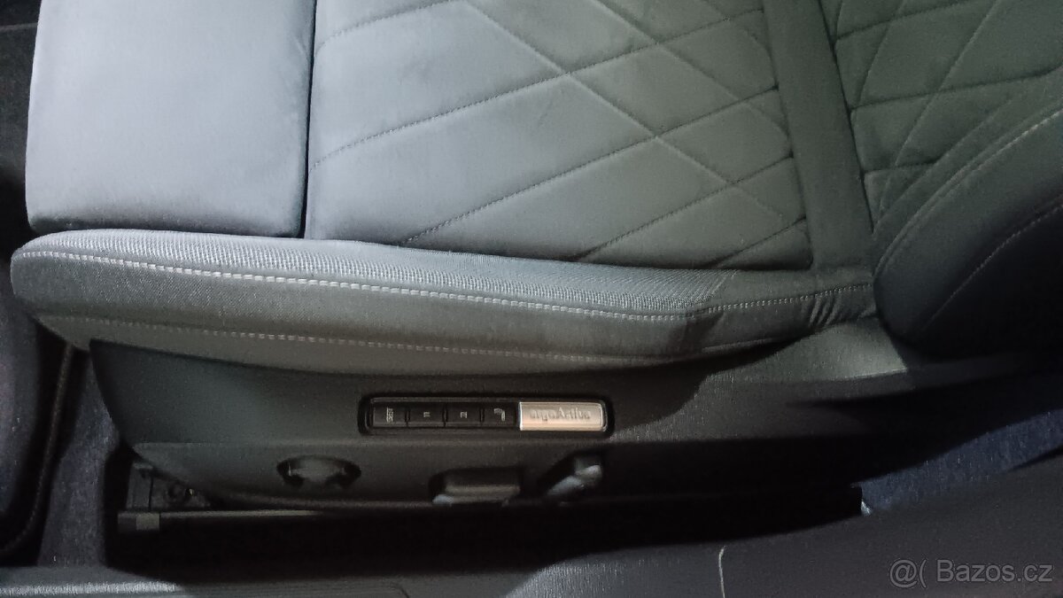 Volkswagen golf 8 2021 - 9