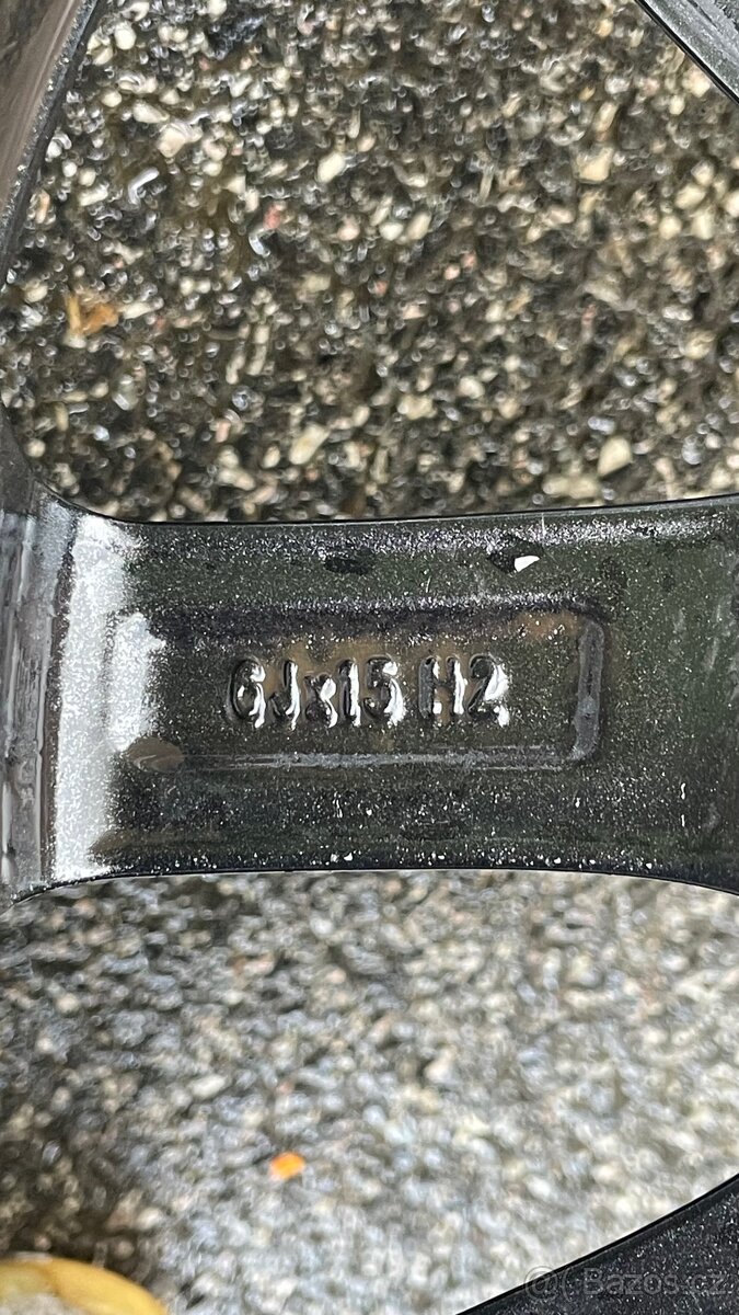 Prodám alu kola Borbet 15” s pneu Barum Bravuris - 9