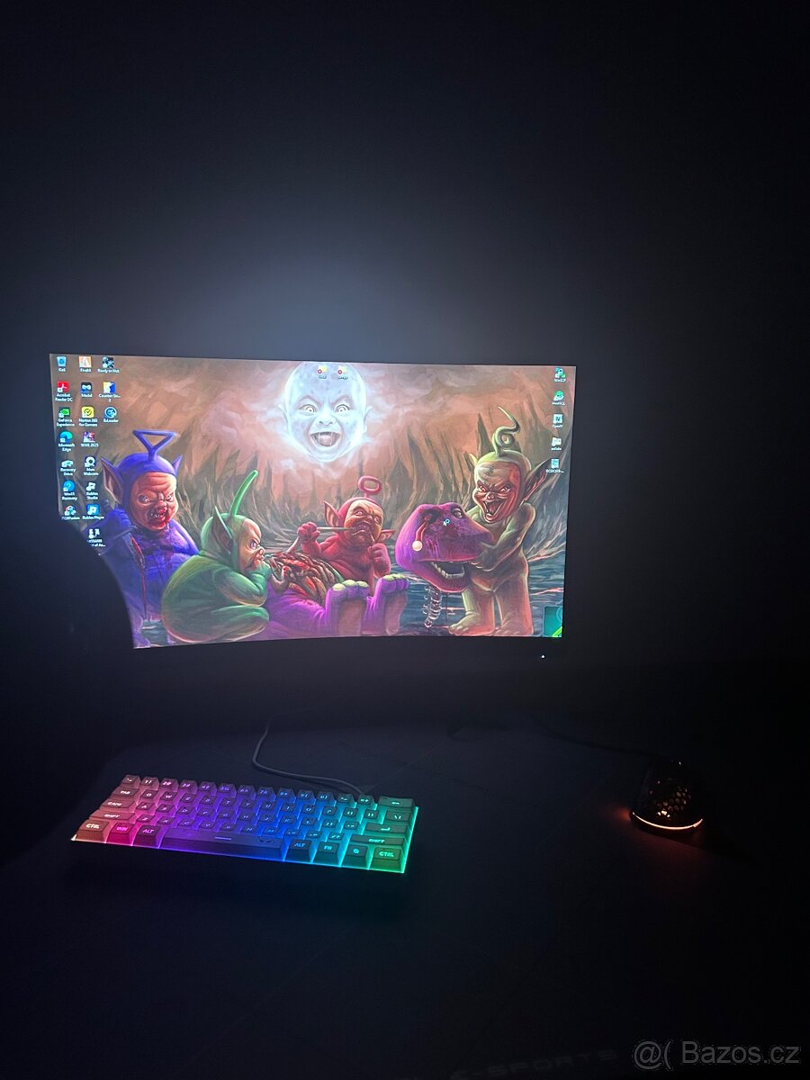 Kompletní herní setup - 9