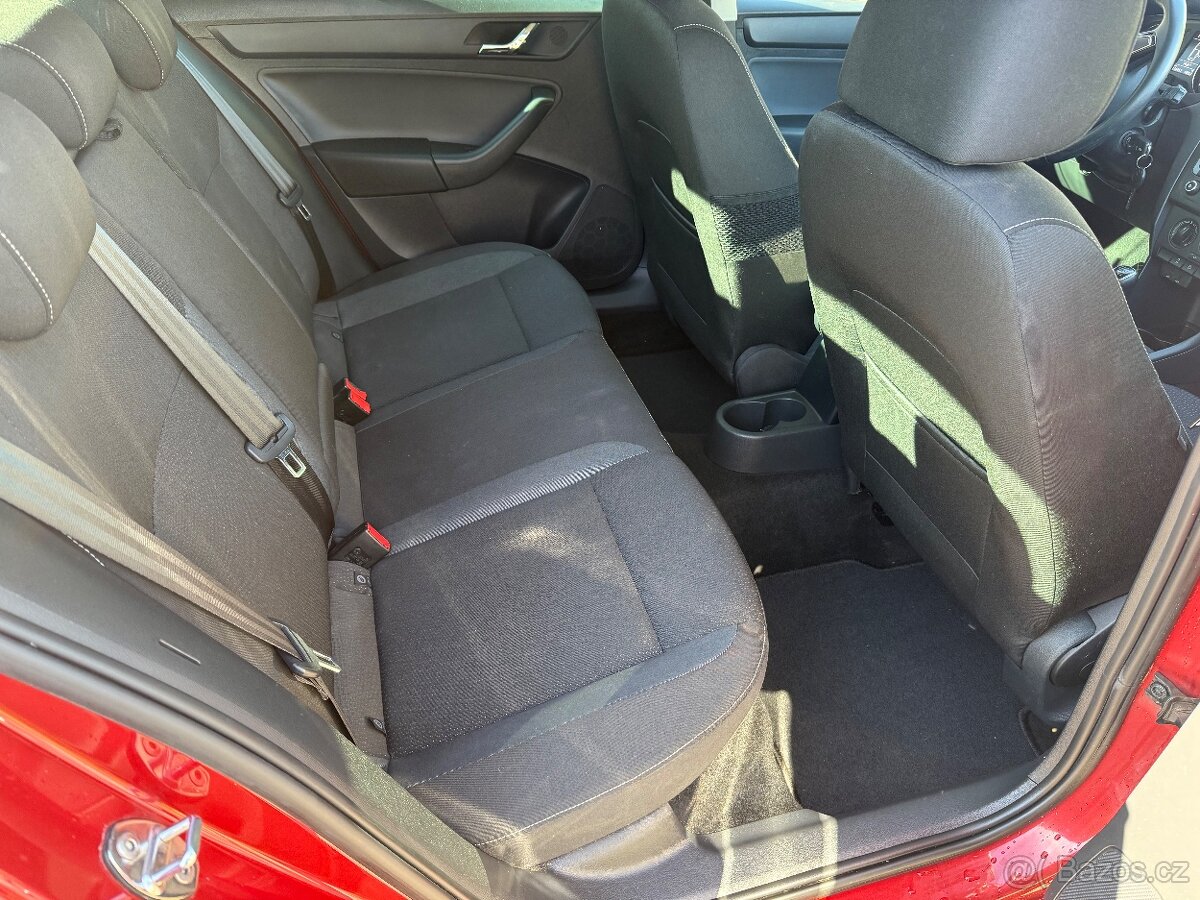 ŠKODA RAPID SPACEBACK 2014 1.2TSI 77Kw AMBITION - 9