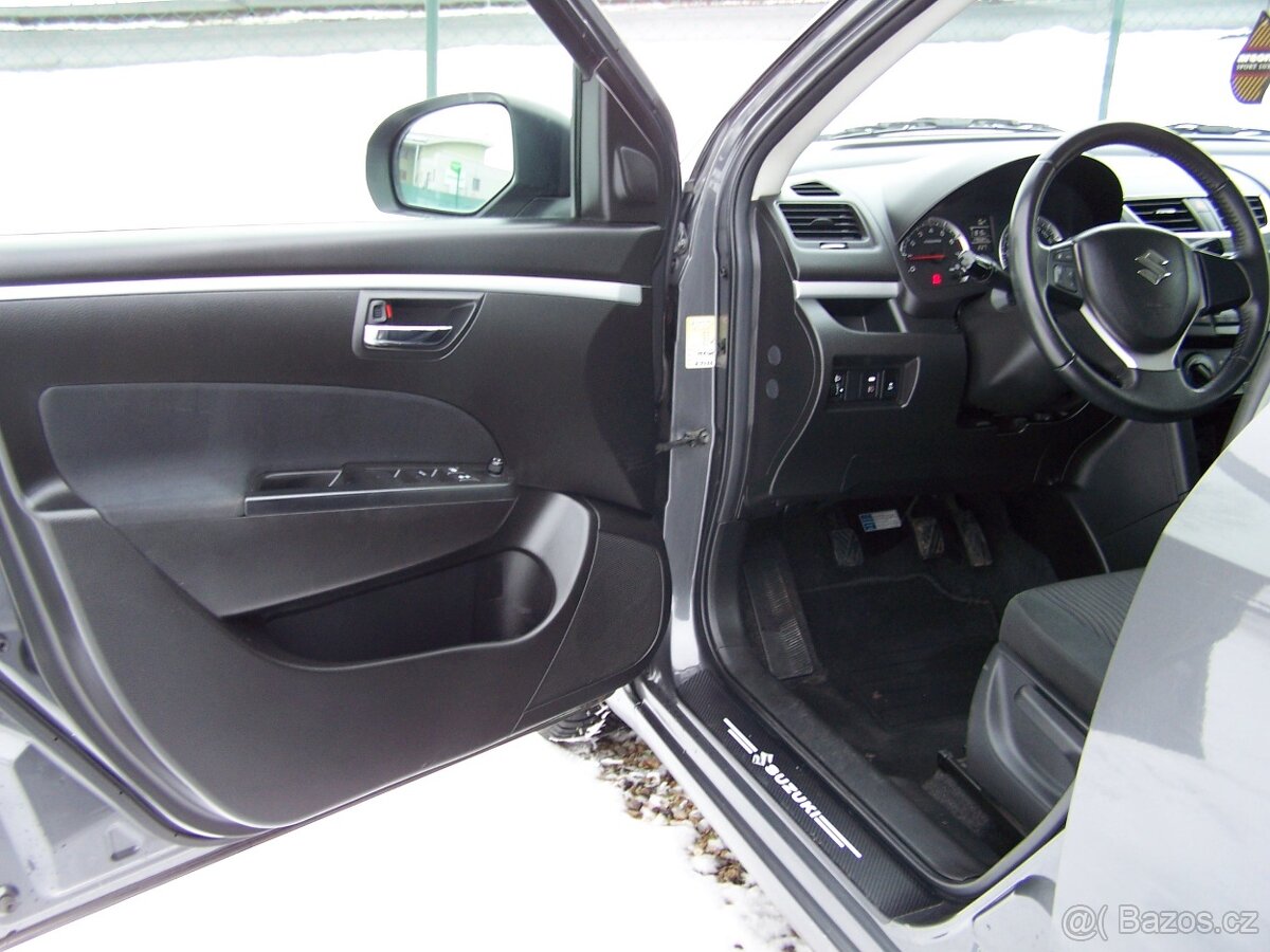 Suzuki Swift 4x4 1.2i 69kW r.v.2012 - 9