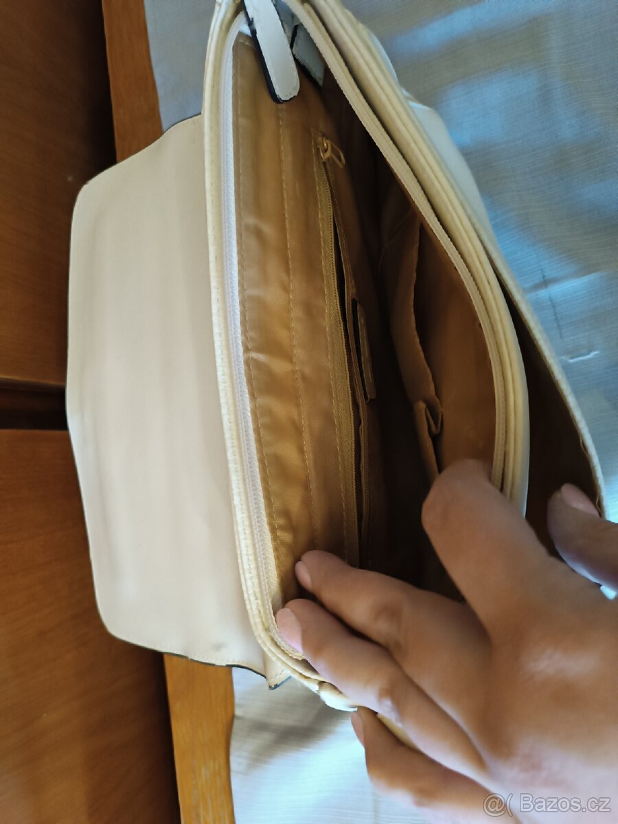 Dámské kabelky mix - 9