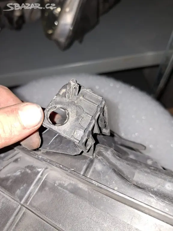 Přední halogen světla Renault Modus (2004) - 9